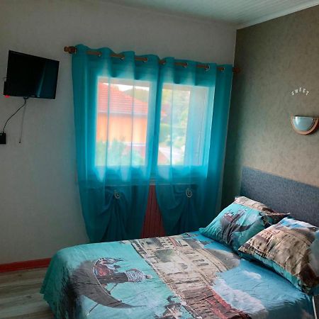 Hotel Le Bambi Baume-les-Dames Ngoại thất bức ảnh
