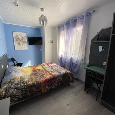 Hotel Le Bambi Baume-les-Dames Ngoại thất bức ảnh