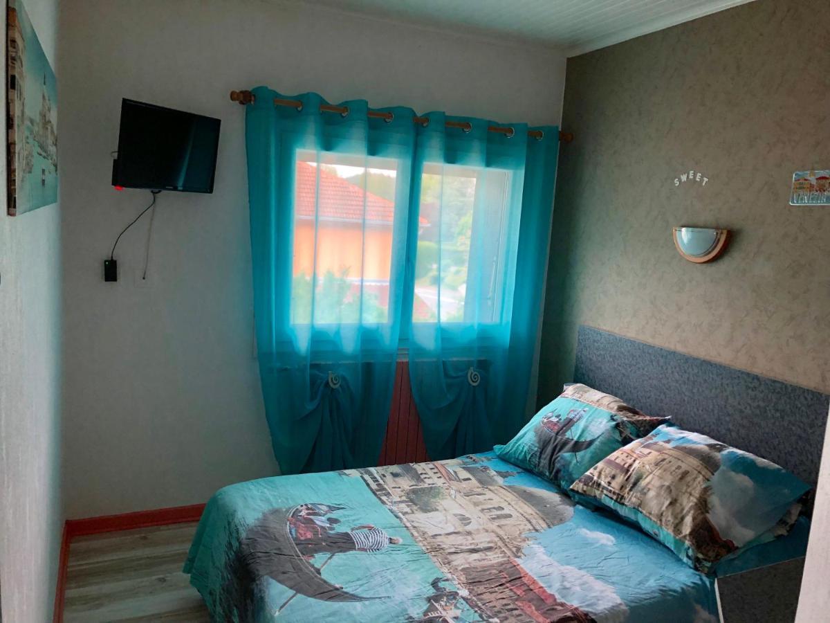 Hotel Le Bambi Baume-les-Dames Ngoại thất bức ảnh